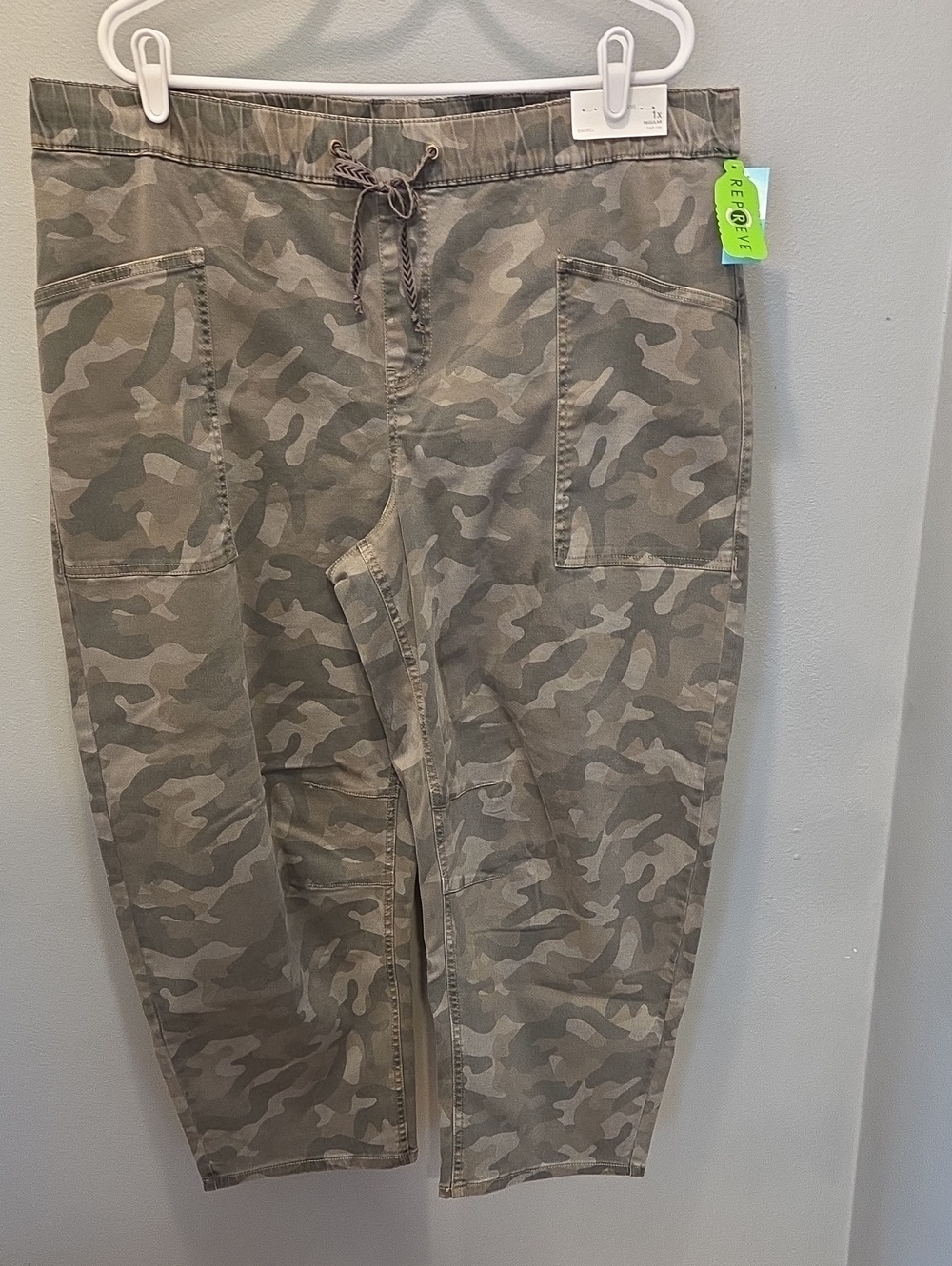 Maurices Men's Camo Cargo Joggers - Green/Gray